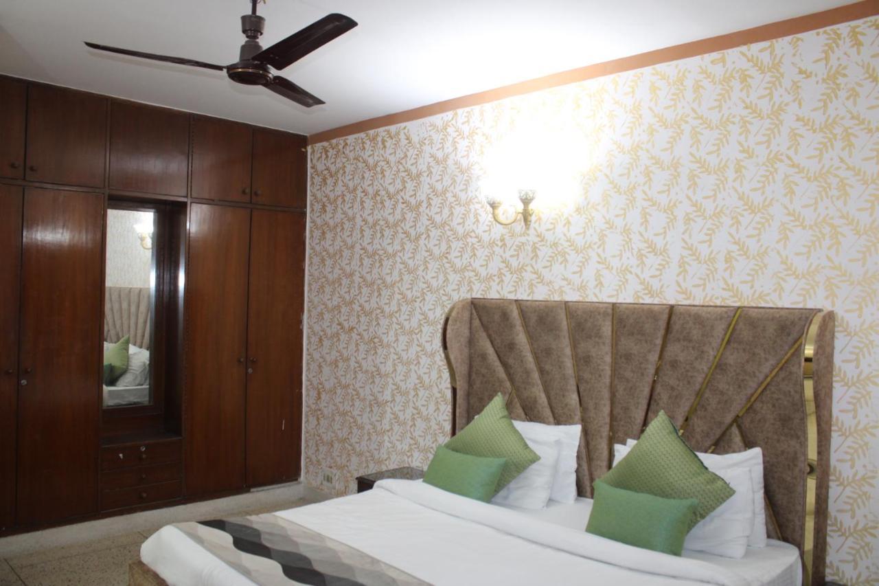 Awasthi Kozi Stays B&B - Closest To Vfs New Delhi Exteriör bild